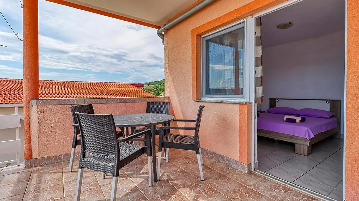 Apartments Lukic Gornji Karin