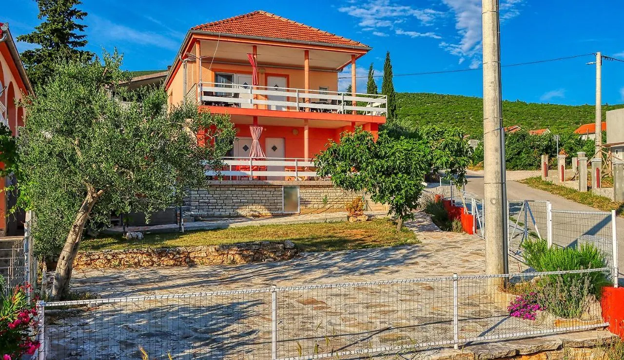 Apartments Lukic Gornji Karin